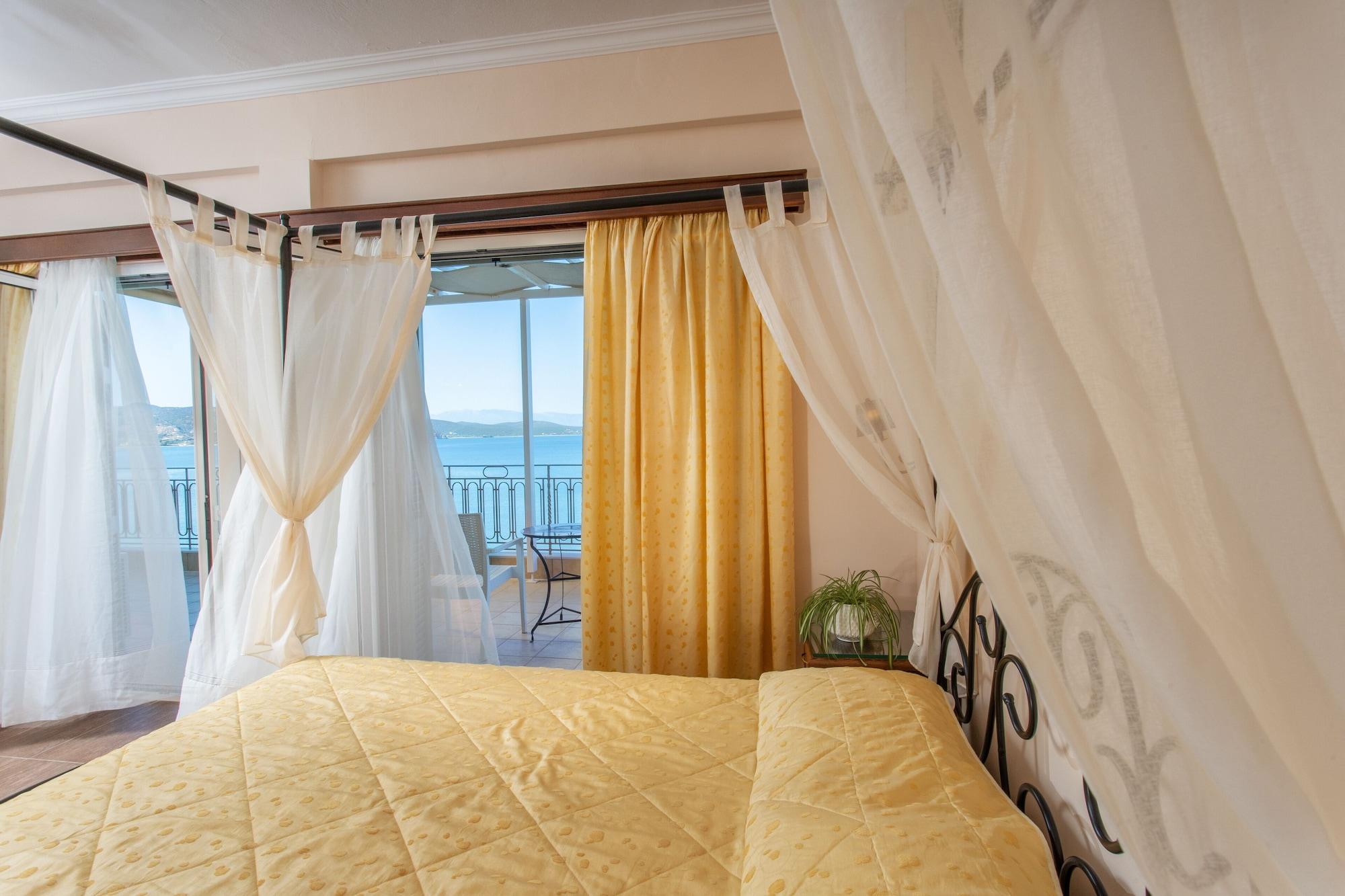 Pantheon City Hotel Gythio Esterno foto